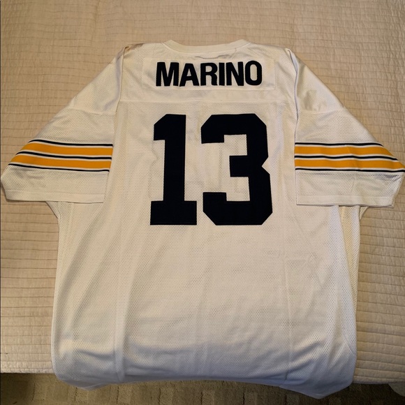 **RARE** Dan Marino college throwback Jersey - Picture 3 of 3